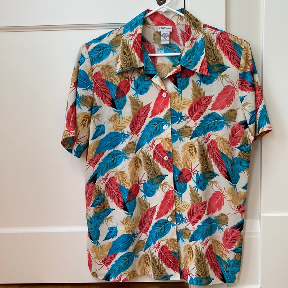 Vintage Modern Essentials Short Sleeve Blouse 16 W Colorful Feather Print